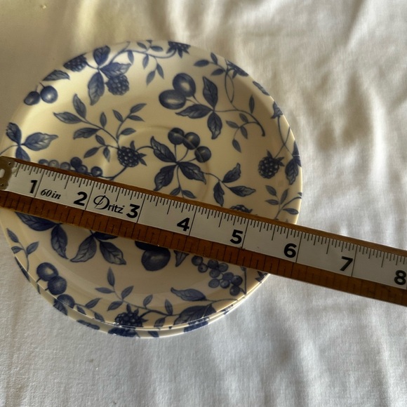VINTAGE SET OF 3 CENTURY STONEWARE BLUEBERRY HILL SAUCERS - Picture 4 of 4